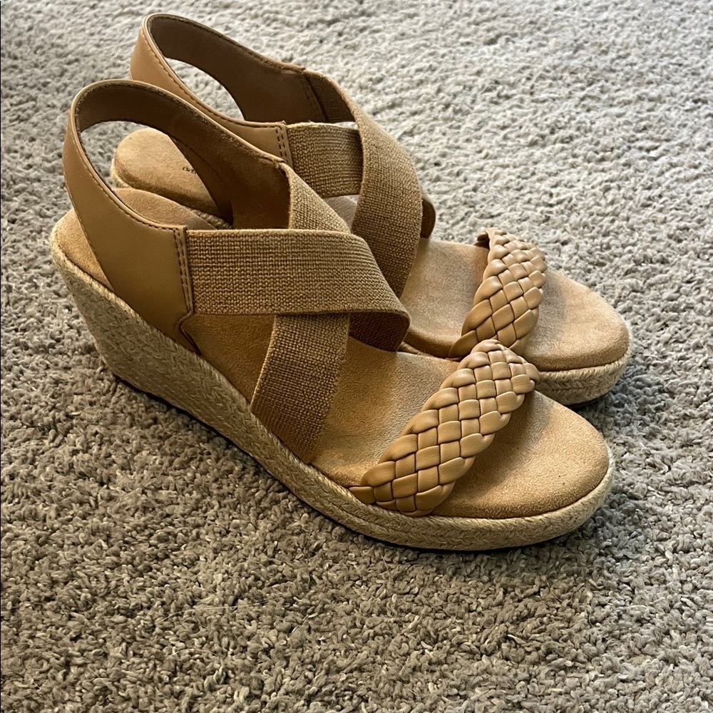 Sonoma OrtholiteTan Wedge Sandals